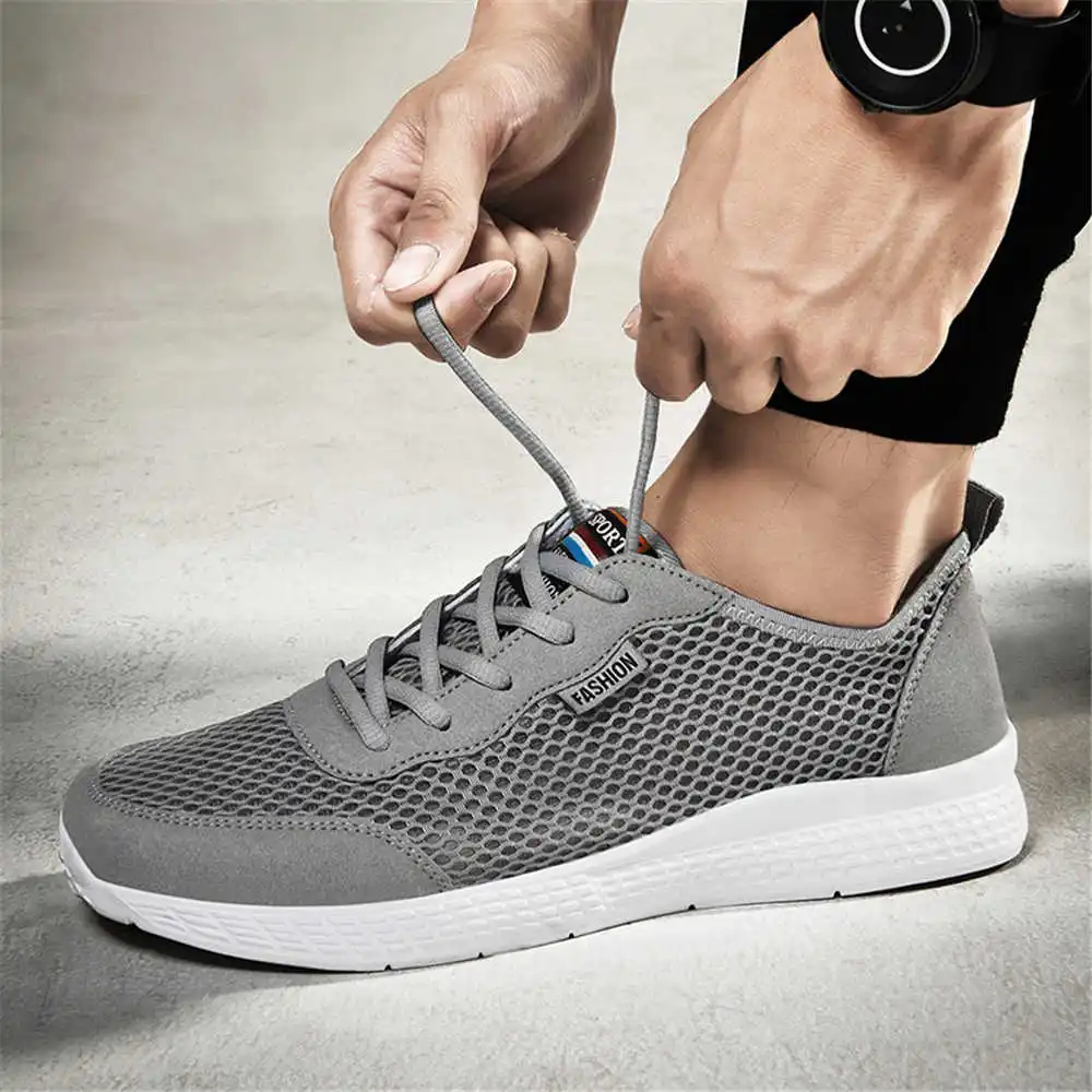 Sepatu kets biru muda untuk pr - Men'S Grooming Products Kit ulasan dan harga